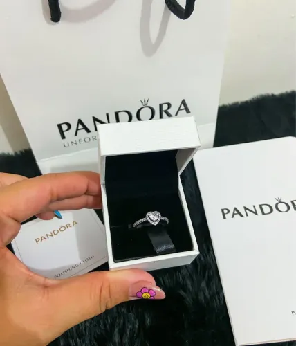 Anel Pandora amor eterno