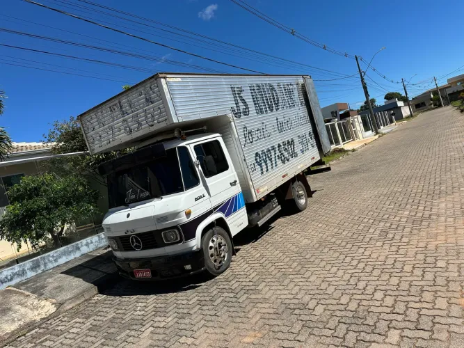 Js Fretes e Mudanças 