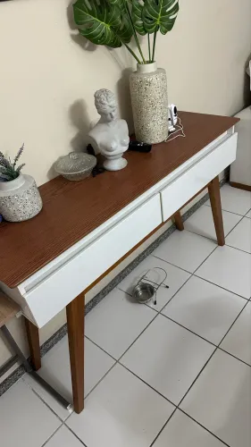Aparador Moderno com 2 Gavetas - Lindo e Conservado 