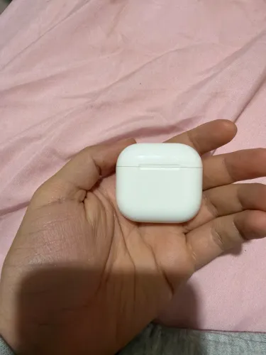 AirPods 4 Pro