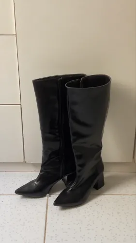 Bota preta 37