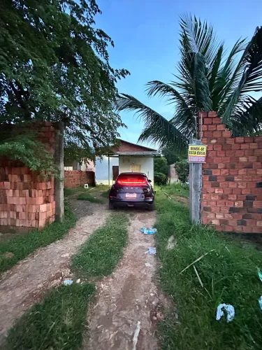 Casa bairro planalto 500mt do asfalto 