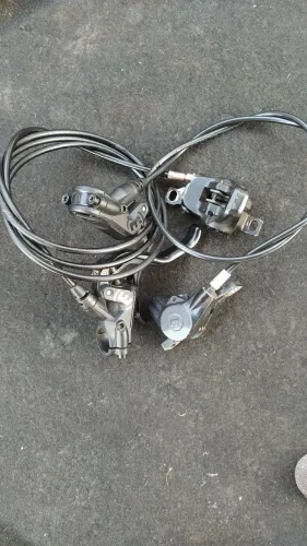 Vendo/Troco par de freios hidráulico Magura