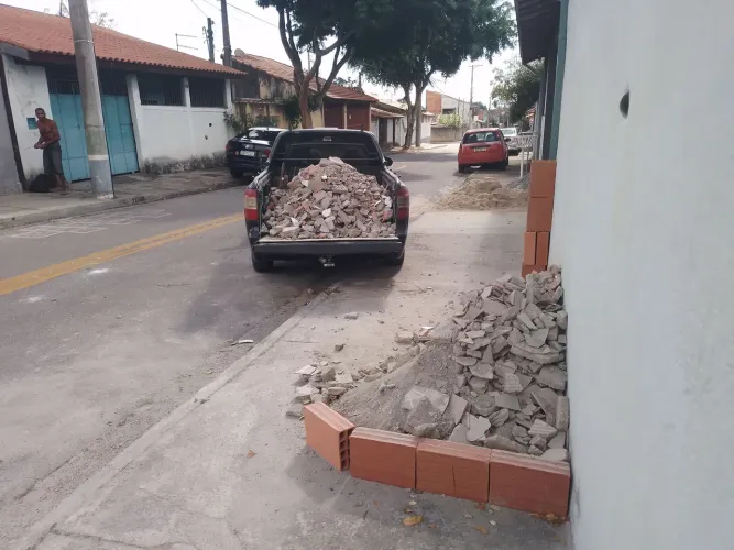 TIRA ENTULHOS 24hs