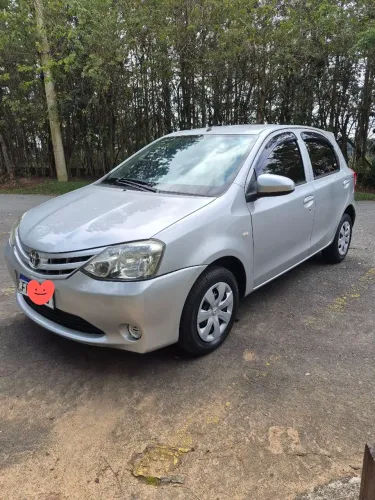 Toyota Etios X 1.3 Flex 16V 5P Mec. 2014