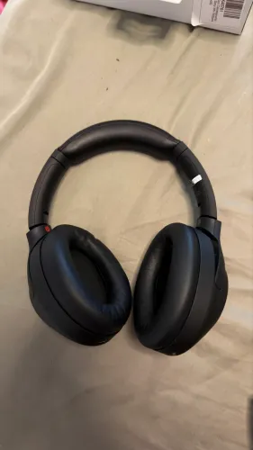 Fone de Ouvido Sony WH-1000XM4 - Bluetooth e Noise Cancelling