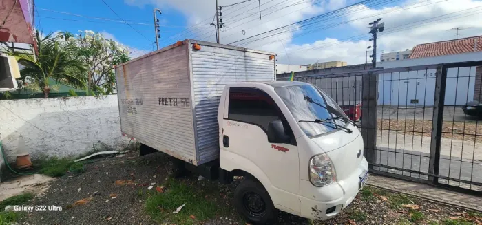 Vendo ou troco Kia Bongo