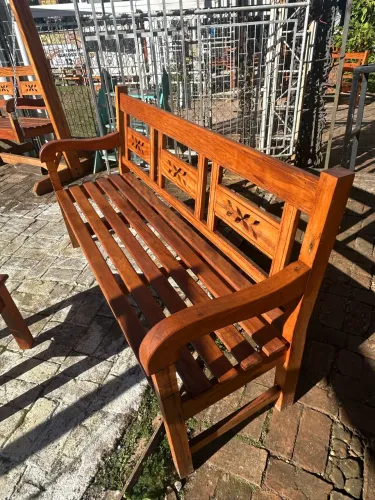 Lindo banco rústico de madeira peroba rosa 