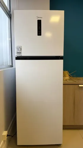 Geladeira Midea Duplex 8 mes de uso.