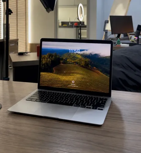MacBook Air M1 2020 13" cinza-espacial 8GB de Ram - 256GB SSD - Apple Chip