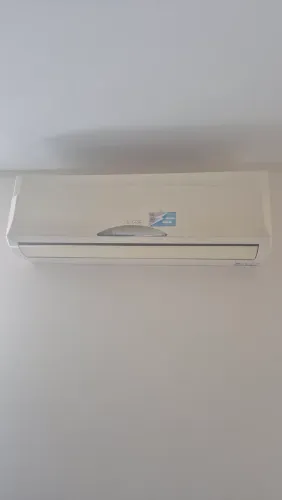 Ar condicionado komeco 12000BTU, usado 