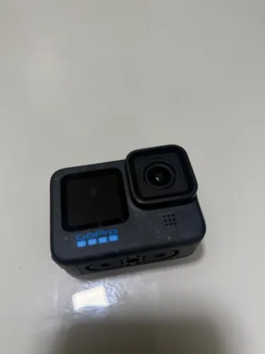 Vendo Vendo Câmera Go Pro Hero 12 Black , com acessórios.