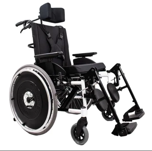 Cadeira de Rodas Postural Ortomobill Confortável e Ajustável muito nova