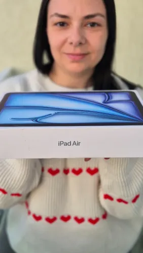 iPad Air 11" M3 Blue