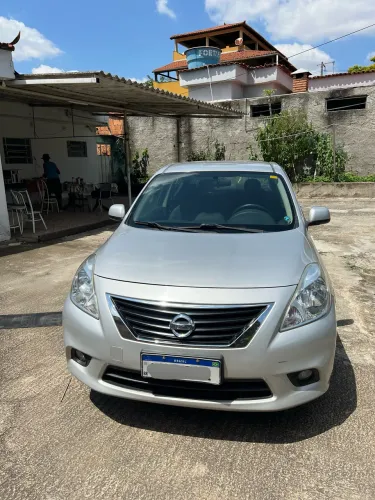 Nissan Versa SL 1.6 16V Flex Fuel 4P Mec. 2014