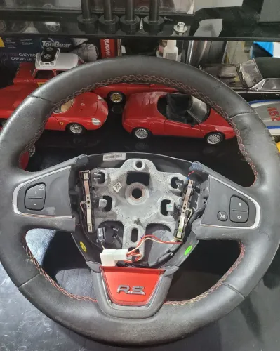 Volante original race Renault Sandero RS 2020 spirit
