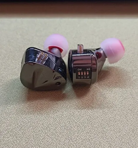 Fone de ouvido KZ D-FI