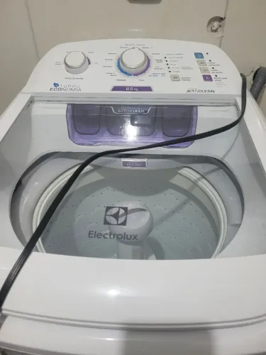 Maquinde Lavar Electrolux 8,5kg Turbo Economia c/ Jet&Clean e Filtro Fiapos (LAC09)
