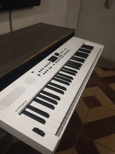 Teclado Roland GO:KEYS 5