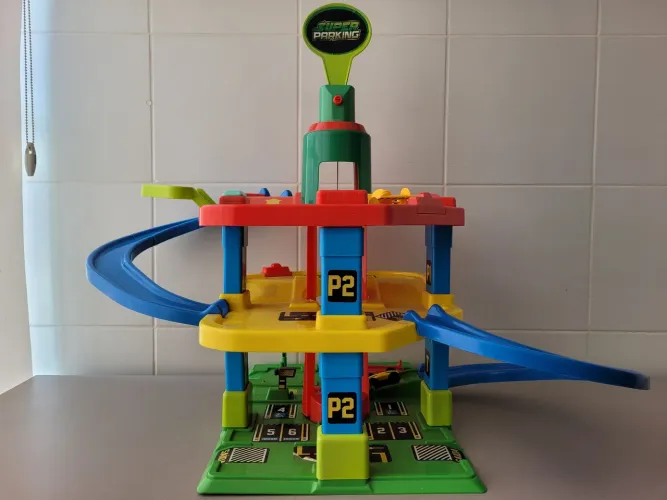 Brinquedo Posto Super Parking Pistas Elevador - Maptoy