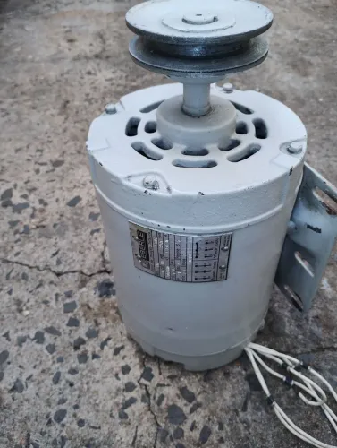 Motor Eberle trifásico 3cv ótimo estado