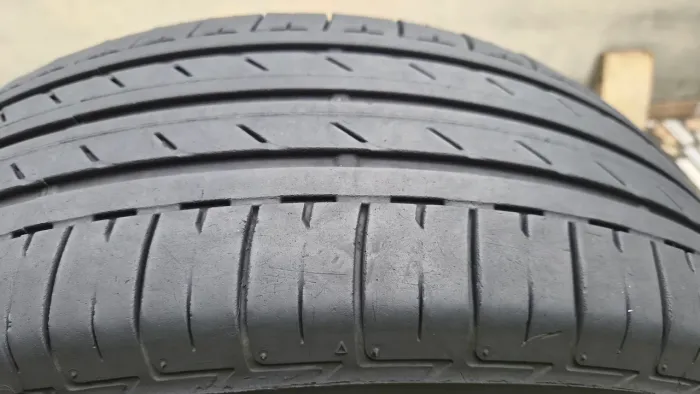 Pneu Bridgestone 205/60 aro 16