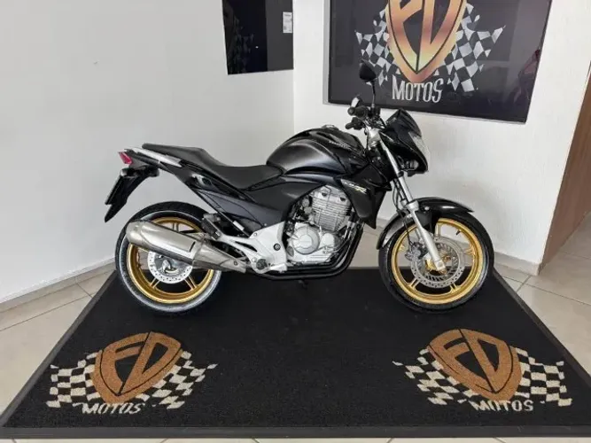 Honda:Cb 300R 2015 46.400Km 