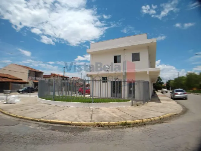 Kitnet para Locação no Bela Vista com quarto, sala/cozinha, Banheiro e Vaga de Garagem.