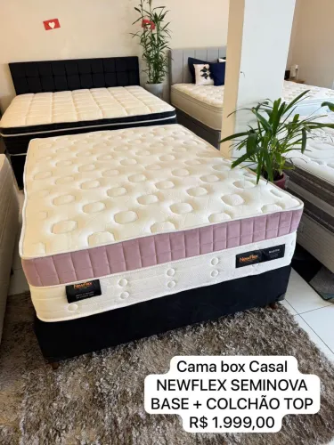 Colchão de Casal TOP SEMINOVO COM CAMA 