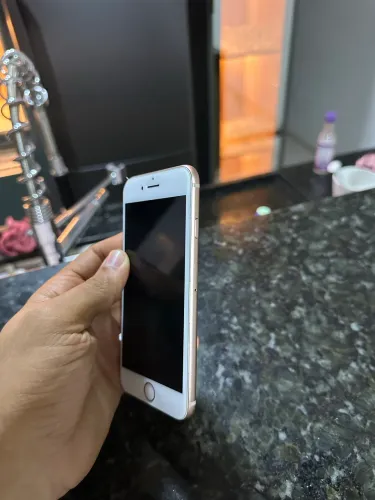 iPhone 8