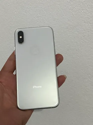 iPhone XS 64GB sem detalhes