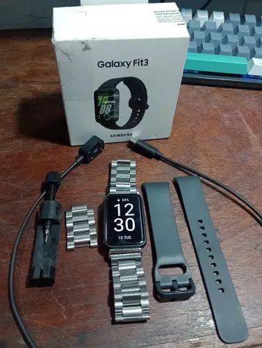 Galaxy Fit 3 + kit pulseira aço e chave