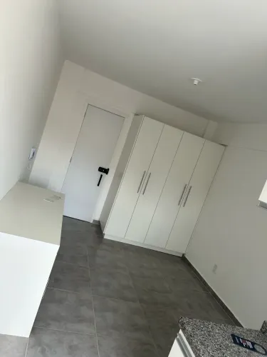 Vende-se kitnet mobiliada