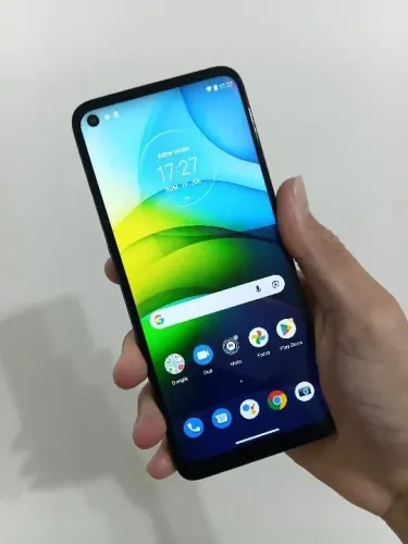Celular Motorola 128 GB Com Carregador