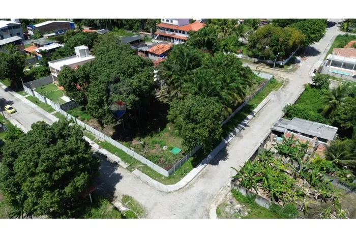 "Oportunidade: Terreno 150 m² a 80m da Praia!"