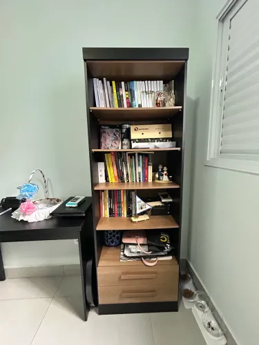 Estante de livros 