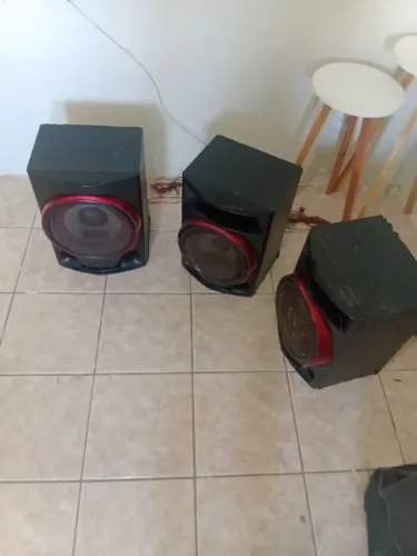 Estou com esses caixa para vender quem tiver enteresse zap * moro no janga