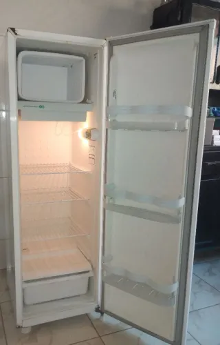 Geladeira usada otmo estado