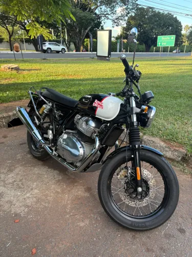 Interceptor 650 2024 apenas 9500km