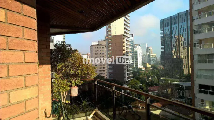 Vila Nova Conceição | Apartamento 3 quartos, sendo 3 suites