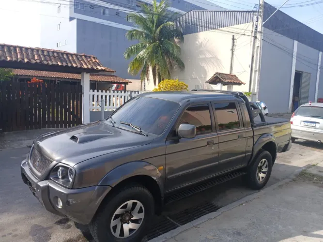 Mitsubishi L200 GLS 2.5 4X4 CD Diesel 2006