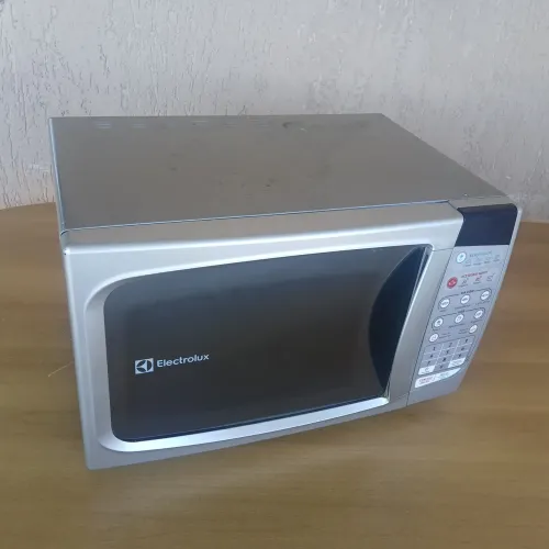 Micro-ondas Electrolux MA 30s LEIA!