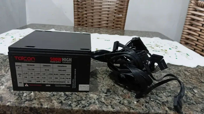 Fonte de desktop Taicon 500W bivolt automática.