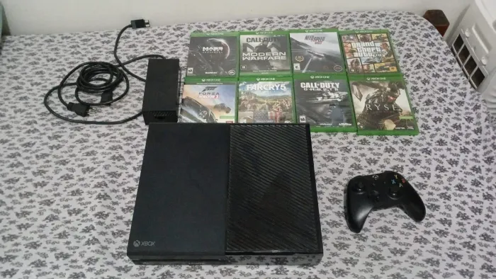 Console Xbox One + 1 Controle Original + Fonte e cabos