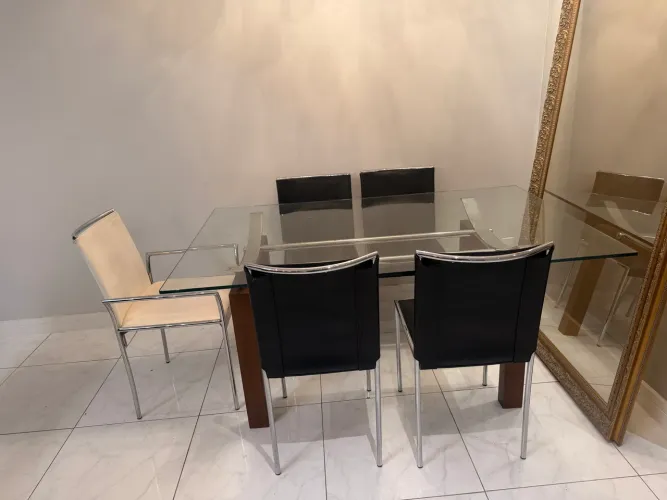 Venda mesa 5 cadeiras