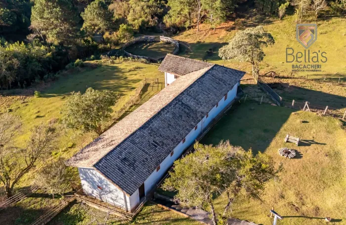 Haras | Sítio | Chácara | BR-376 | SJP/PR | 9,3 ha | 2 Casas | Estábulo 7 baias | 2 Lagos