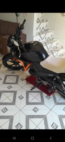 Conservada nunca batida nada ralada pneus novos 