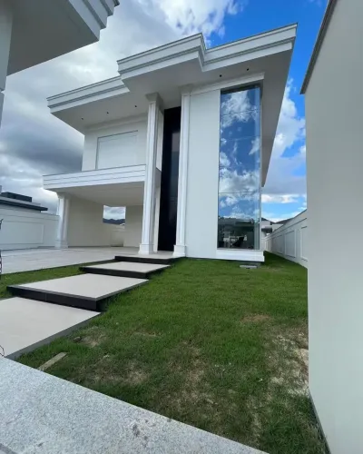 Casa para venda tem 225 metros quadrados com 3 quartos em Beira Rio - Biguaçu - Santa Cata