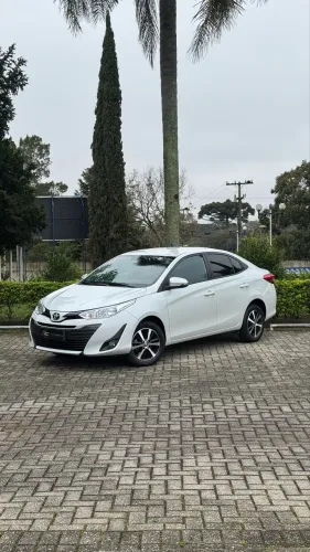 Toyota Yaris XS Connect Sedan 1.5 Flex 16V AUT 2022