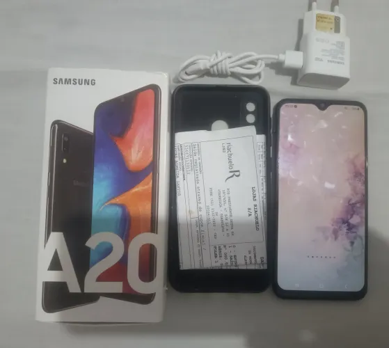 Samsung Galaxy a20 com nota
